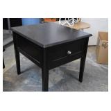 End Table w/ Drawer