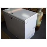 Hotpoint Chest Freezer (works)