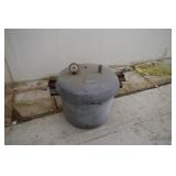 Health Mod. 22 Aluminum Pressure Cooker