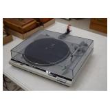 Technics SL-B20 Turntable (powers on & turns)