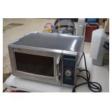 Sharp 1000W Commercial Microwave (works)