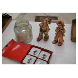 Biscuits Jar / Auto Plates / Figures