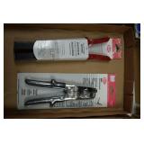 Nail Hole Punch / Notcher