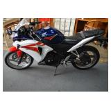 2012 Honda CBR 250R - 7,141 Mile Runs Excellent