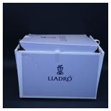 Lladro Porcelain Figurine 07619