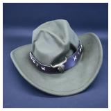 Good Cowboy Hat with Bull Head Accent
