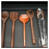 Wooden Kitchen Utensil Set (5)