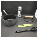 Assortment of Kitchen Tools (5)