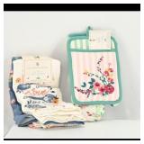 The Pioneer Woman Dual-Purpose Kitchen Towel Set