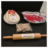 Assorted Baking Items: Cotton Rope Proofing...