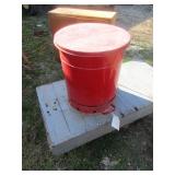 LIKE NEW RAG KEEPER FOOT PEDDLE LID