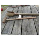 POST HOLE DIGGER, 12 IL SLEDGE