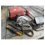CRAFTSMAN 71/4 CIRCULAR SAW W/CASE, HEDGE TMMER,