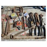 FLAT FULL TOOLS, VISE GRIPS, CRESCENT WRENCH