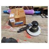 NIB NAPA 917 GEARED ORBITAL AIR SANDER