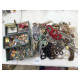 COSTUME JEWELRY . JEWELRY BOX, JEWELRY COMPONENTS