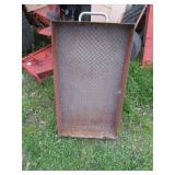 HEAVY DUTY METAL PAN W/ HANDLE 181/2X321/2X4