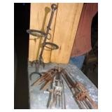 3- MOLE TRAPS, FARM ART PLANT STAND