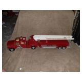 NICE NYLINT AERIAL HOOK N LADDER FIRE TRUCK