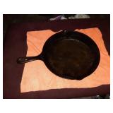 VINTAGE 10" CAST IRON SKILLET USA