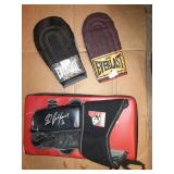 VINTAGE EVERLAST SPARING GLOVES & ED BELLFOUR