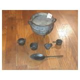 ANTIQUE CAST IRON SMELTING POT & MINI CAT IRON