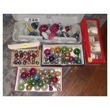 VINTAGE MINATURE GLASS CHRISTMAN TREE ORNAMENTS