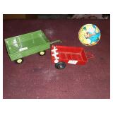 JOHN DEERE & IH METAL ERTL TOYS & TIN NOISE MAKER