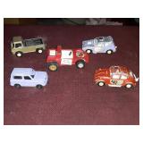 5 VINTAGE TOOTSIE TOYS