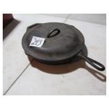 #10 LODGE CAST IRON SKILLET W/ COVER