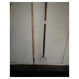 3 PRONG PITCH FORK; SCRAPPER