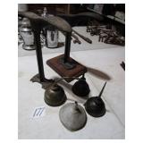 VINTAGE OIL CANS; 2 SHOE LAST