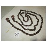 10 FT LIGHT WEIGHT LOG CHAIN W/ 2 HOOKS