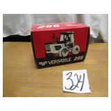 1/32 SCALE VERSATILE 256 TRACTOR W/ BOX
