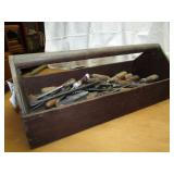22' WOOD TOOL TOTE W/ 30+ SCREW DRIVERS - PICKUP