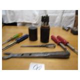 VINTAGE SCREW DRIVERS ; BRACE DRILL BITS; UNUSUAL