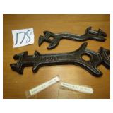 2- IHC IMP. WRENCHES 1059B,HE911