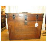 VERY NICE OAK MACHINIST TOOL CHEST W/ KEY ,HAS 11