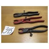 3- DECKERS HOG RINGERS