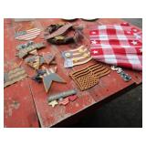 TOTE OF PATRIOT DECOR