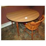 DINING ROOM TABLE, DROP LEAF, 2 EXTRA LEAFS, 4