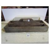 WOOD CARPENTER BOX W/ HANDLE 12' X31'