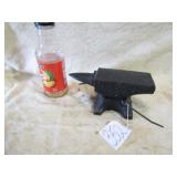 COLLECTIBLE 8' OVERALLS ANVIL
