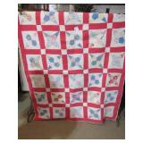 VINTAGE 4 POINT STAR PATTERN QUILT 61' X74'
