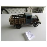 CAST IRON 8' TRUCK