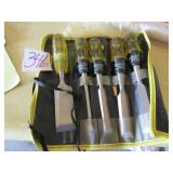 5 STANLEY WOOD CHISELS