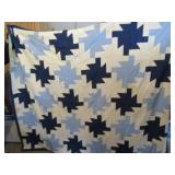 VINTAGE MACHINE SEWN QUILT