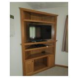 VERY NICE OAK 2 PIECE CORNER CABINET, 85' T X56' W