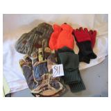 5 PAIRS OF GLOVES