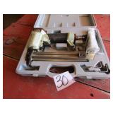 TOOL SHOP AIR BRAD NAILER GUN